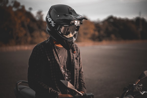 HERE IS WHAT YOU NEED TO KNOW ABOUT MOTORCYCLE SAFETY GEAR