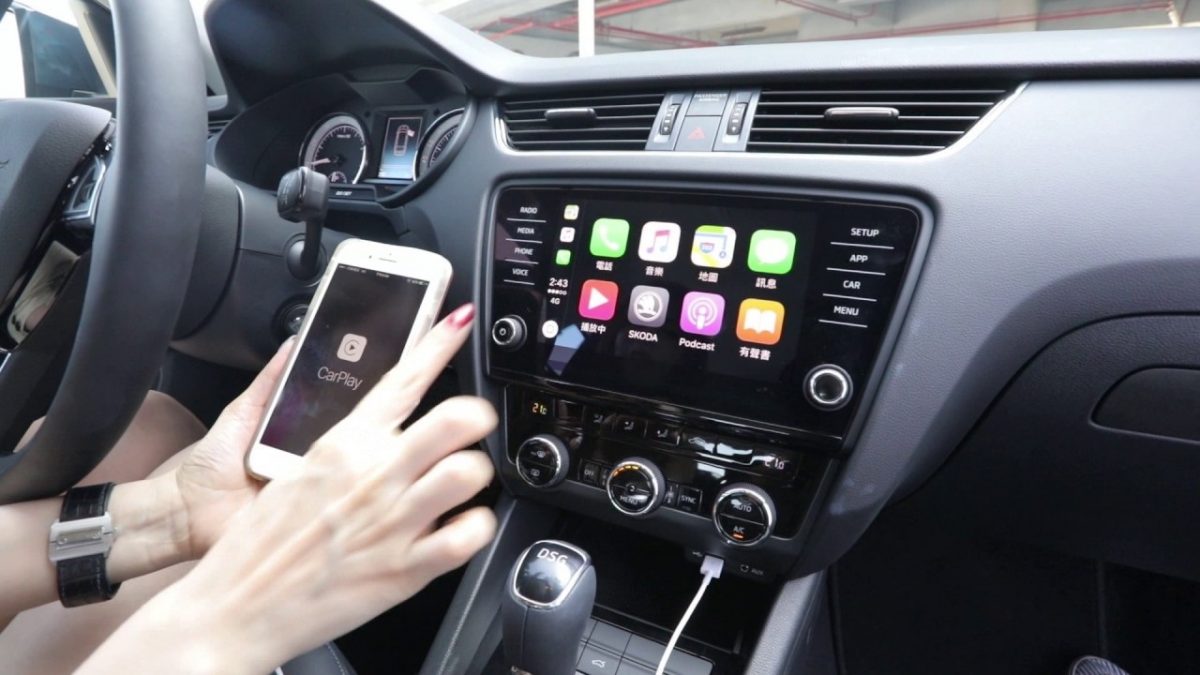 How To Connect Your Skoda Octavia To Android Auto or Apple Car Play